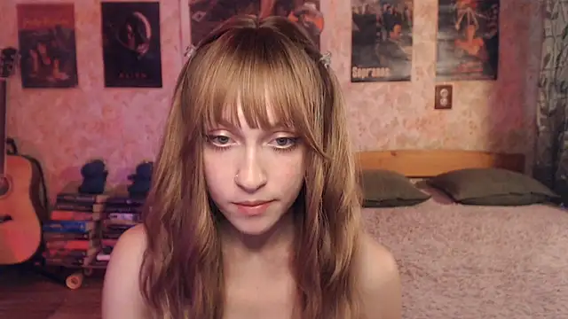 Snapshot of Friendly_Ellie chatting on 20, 7, 2026 Friendly Ellie online show from 20, 7, 2026