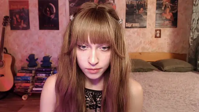 Snapshot of Friendly_Ellie chatting on 14, 7, 2026 Friendly Ellie online show from 14, 7, 2026