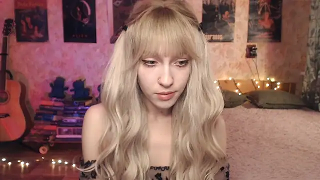 Friendly Ellie online show from 17, 1, 2025