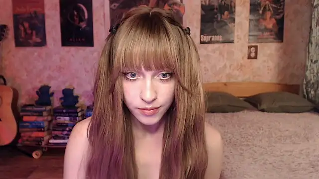 Snapshot of Friendly_Ellie chatting on 18, 6, 2026 Friendly Ellie online show from 18, 6, 2026