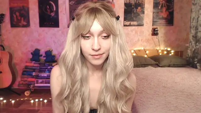 Friendly Ellie online show from 10, 1, 2025
