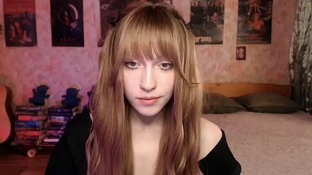 Snapshot of Friendly_Ellie chatting on 24, 5, 2026 Friendly Ellie online show from 24, 5, 2026