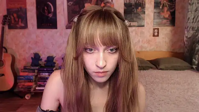 Snapshot of Friendly_Ellie chatting on 8, 7, 2026 Friendly Ellie online show from 8, 7, 2026