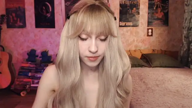 Friendly Ellie online show from 2, 3, 2025
