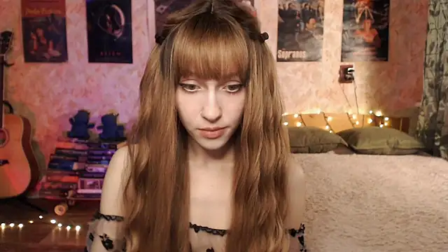 Friendly Ellie online show from 25, 12, 2024