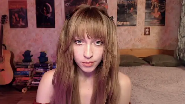 Snapshot of Friendly_Ellie chatting on 25, 6, 2026 Friendly Ellie online show from 25, 6, 2026