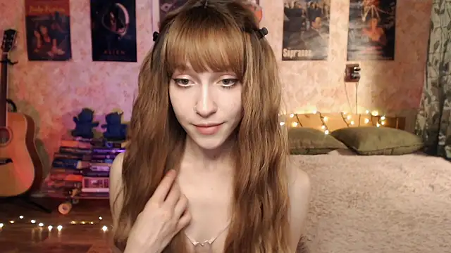 Friendly Ellie online show from 21, 12, 2024