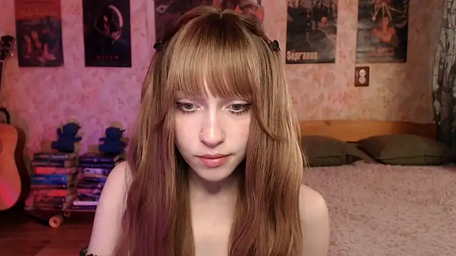 Snapshot of Friendly_Ellie chatting on 20, 5, 2026 Friendly Ellie online show from 20, 5, 2026