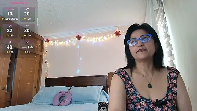 ISABEEL SOFIA01 online show from 17, 3, 2026