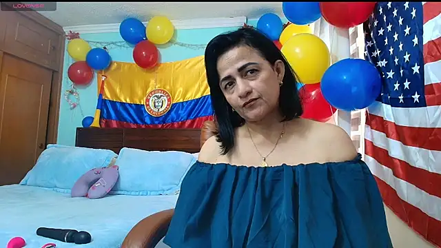 ISABEEL SOFIA01 online show from 25, 6, 2026