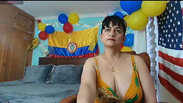 ISABEEL SOFIA01 online show from 10, 7, 2026