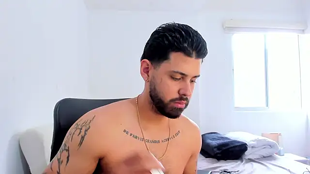 Justyn Torres online show from 23, 10, 2025