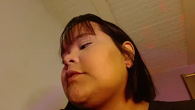 Snapshot of sexychubby___ chatting on 15, 5, 2026 sexychubby online show from 15, 5, 2026