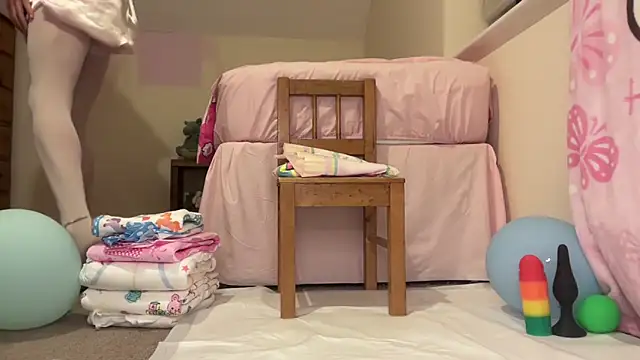 SindySissyShow online show from 17, 4, 2026