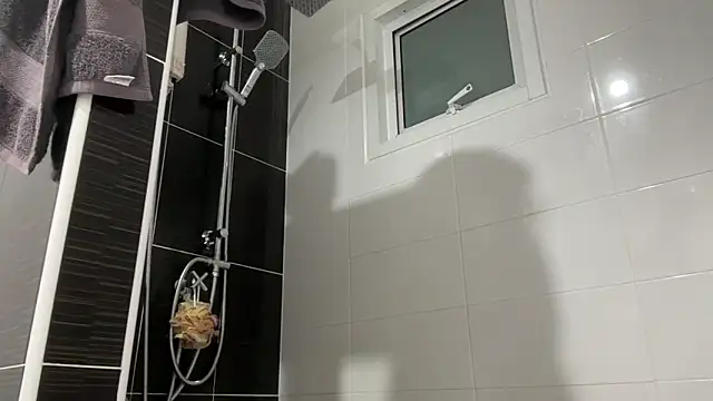 Snapshot of lukegunn chatting on 8, 3, 2026 lukegunn online show from 8, 3, 2026