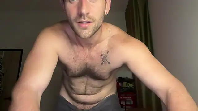 Snapshot of lukegunn chatting on 26, 4, 2026 lukegunn online show from 26, 4, 2026