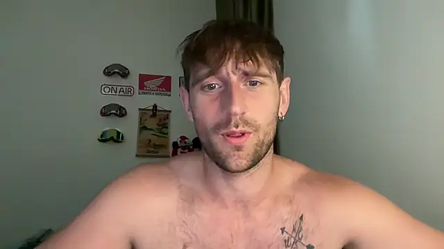 Snapshot of lukegunn chatting on 12, 4, 2026 lukegunn online show from 12, 4, 2026