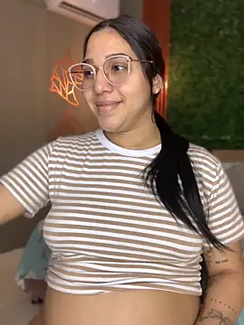 Amandanauty online show from 17, 2, 2025