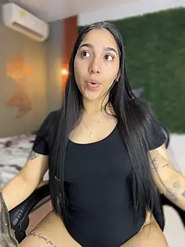 Amandanauty online show from 4, 4, 2026
