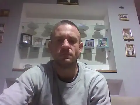 aroj95 online show from 4, 10, 2025