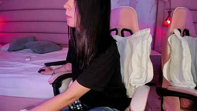 IvySanders1 online show from 10, 10, 2025