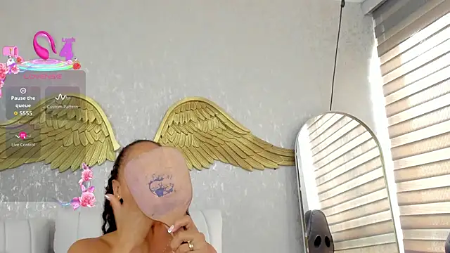 Snapshot of EmmaFerrary chatting on 16, 6, 2026 EmmaFerrary online show from 16, 6, 2026