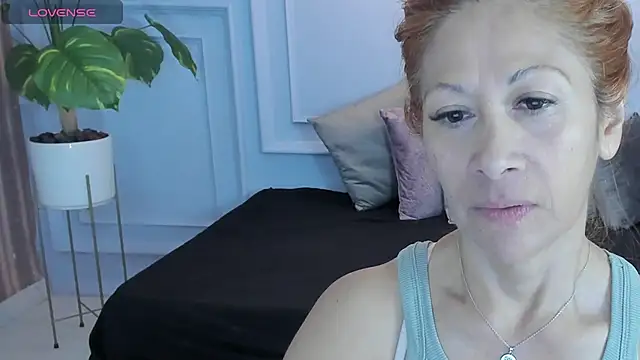 cintiagreyx online show from 12, 3, 2026