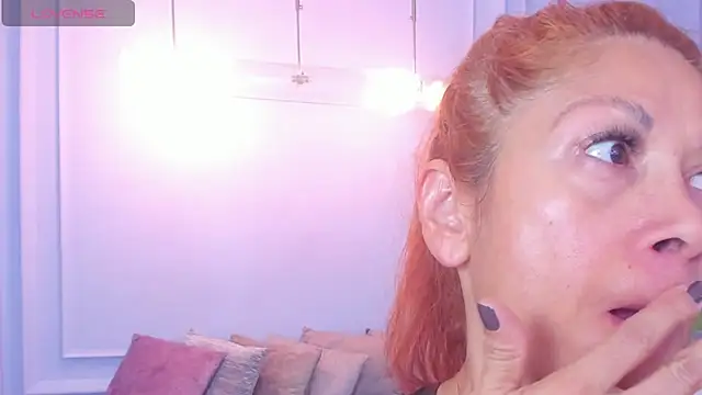 cintiagreyx online show from 11, 3, 2026