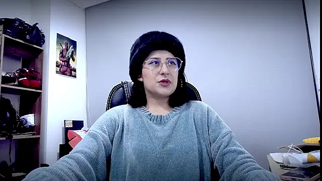 Scarlett Sen online show from 15, 4, 2026