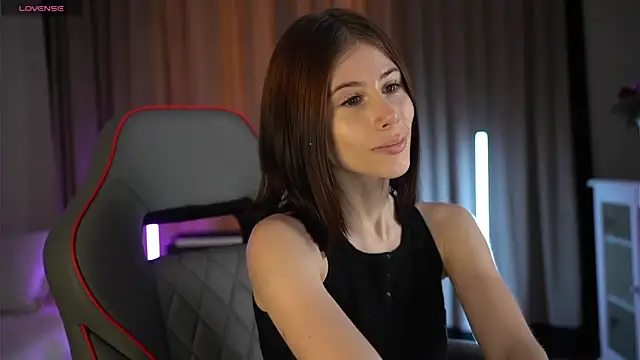 Snapshot of Your_Nicolett chatting on 29, 10, 2025 Your Nicolett online show from 29, 10, 2025