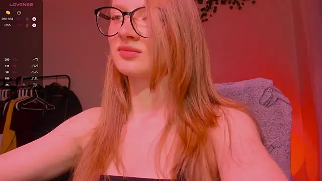 mollytuck online show from 28, 10, 2025