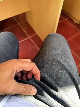 MAHKE12 online show from 31, 10, 2025