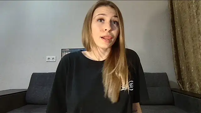 LovelyKatea online show from 14, 2, 2025