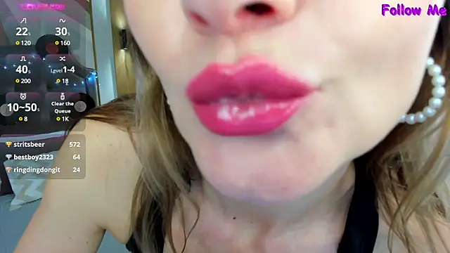 annasimonsj online show from 6, 3, 2025