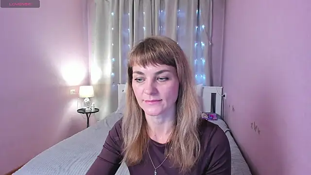 Snapshot of annasimonsj chatting on 21, 5, 2026 annasimonsj online show from 21, 5, 2026