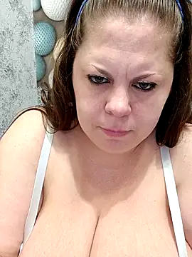 Ginabig online show from 10, 3, 2026