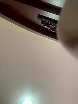 Iced cloudz online show from 16, 12, 2025