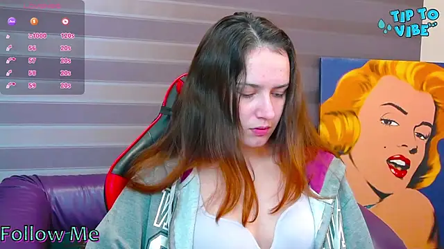 iris nikhols online show from 15, 10, 2025