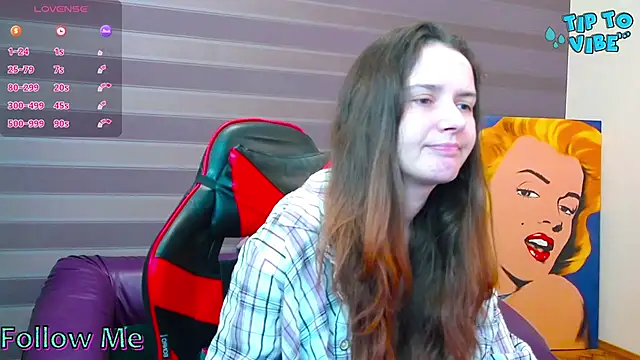 iris nikhols online show from 5, 12, 2025