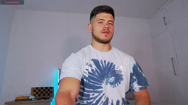 Arilas  online show from 14, 4, 2026