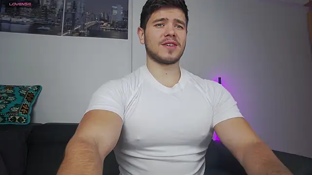 Arilas  online show from 15, 11, 2025