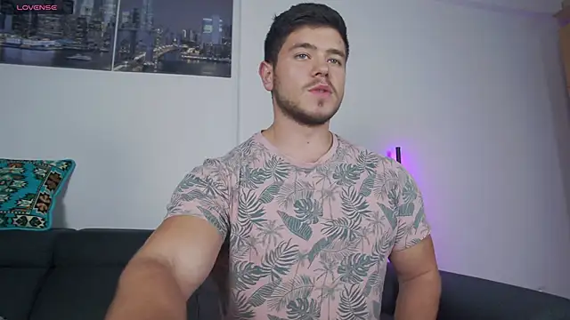 Arilas  online show from 14, 11, 2025