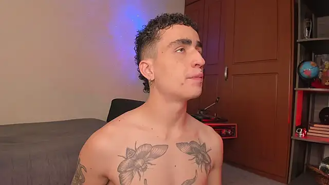 Snapshot of syd_onfire chatting on 9, 2, 2025 syd onfire online show from 9, 2, 2025