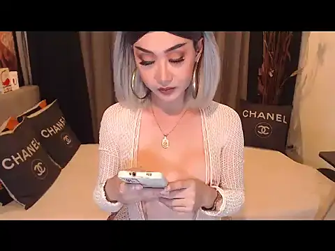 JustForCassie online show from 19, 9, 2025