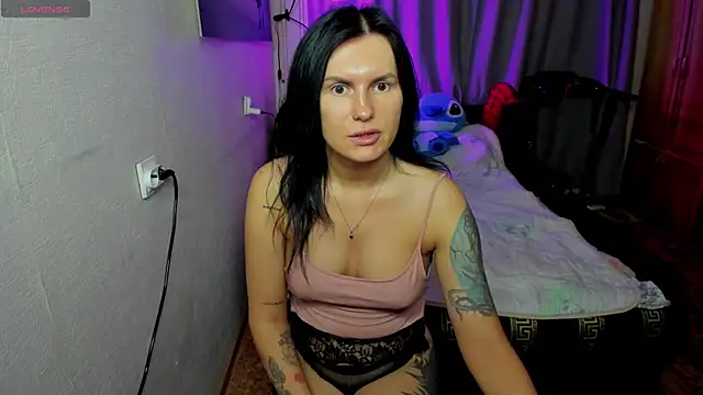 monica  elder online show from 4, 4, 2026