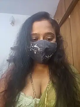 Snapshot of sexynayan23 chatting on 5, 3, 2025 sexynayan23 online show from 5, 3, 2025
