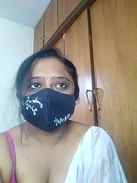 sexynayan23 online show from 8, 4, 2026