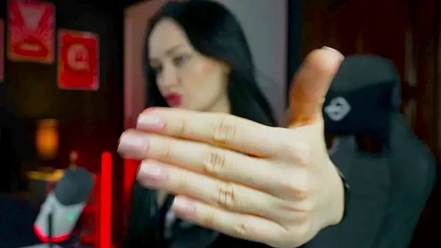 QueenAliss online show from 11, 2, 2026