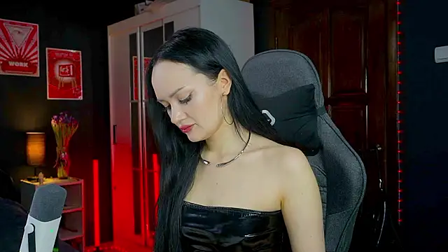 QueenAliss online show from 17, 3, 2026