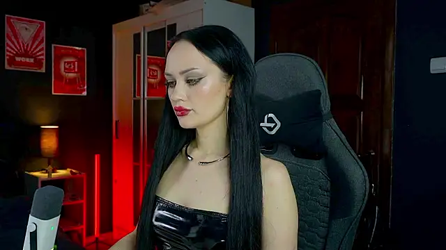 QueenAliss online show from 18, 3, 2026